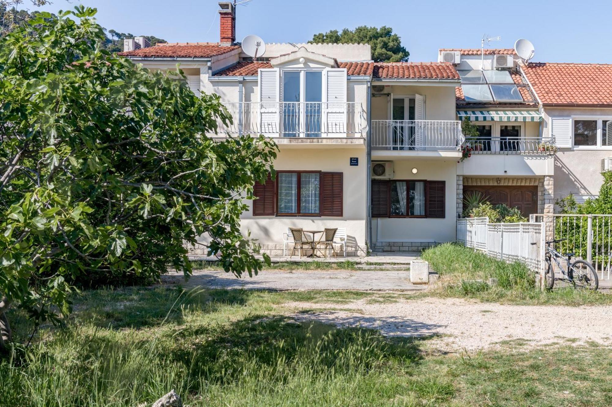 Beachfront Apartment Drazen, With Garden And Parking Split Exterior foto