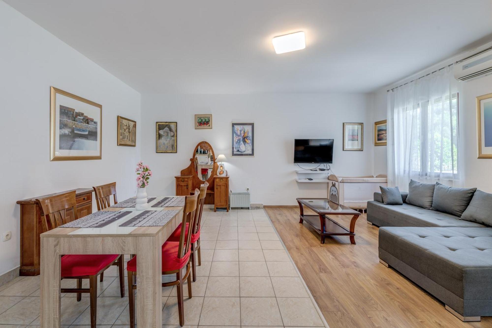 Beachfront Apartment Drazen, With Garden And Parking Split Exterior foto